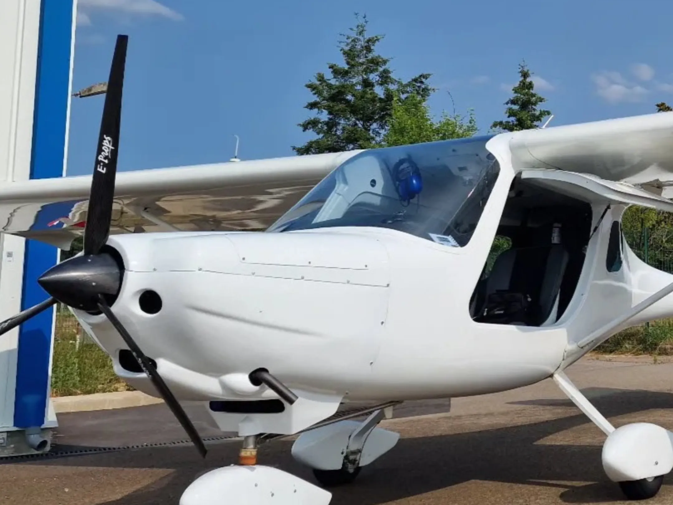 Le Rally Avionav de l'école, sur le parking de l'aérodrome